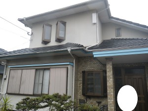 福岡市西区今宿東Ｆ様【外壁素材：モルタル・優れた伸縮性で防水効果抜群の塗料で塗装】：施工前