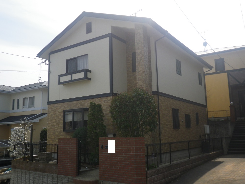 ホームページよりお問い合わせ　福岡県筑紫郡那珂川町片縄北M様【屋根：スレート瓦　遮熱機能のある塗料で塗装・外壁：サイディング板　菌から水分を吸収し成長を止め雨により洗い流す塗料で塗装】