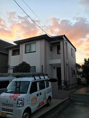福岡市南区野多目Ｈ様邸【外壁素材：ＡＬＣ　高耐候性、経済性、美観性、安全性など優れた塗料で塗装　屋根素材：スレート瓦　耐候性、遮熱性、美観性のある塗料で塗装】