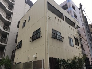 福岡市中央区荒戸Ｕ様邸【外壁素材：ＡＬＣ　高耐候性、防藻・防かび性、美観保持機能の優れた塗料で塗装】：施工後