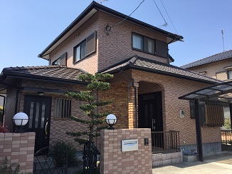 福岡県糟屋郡粕屋町戸原Ｔ様邸【外壁素材：モルタル・タイル　超耐候性、　美観保持性、　防藻・防かび性の優れた塗料で塗装】